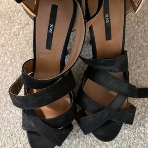 Women’s Strappy heels